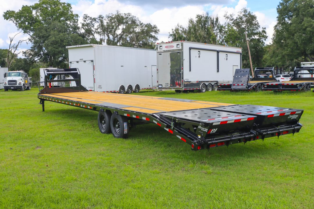 New 2027 8.5X40 PJ Gooseneck Equipment Trailer