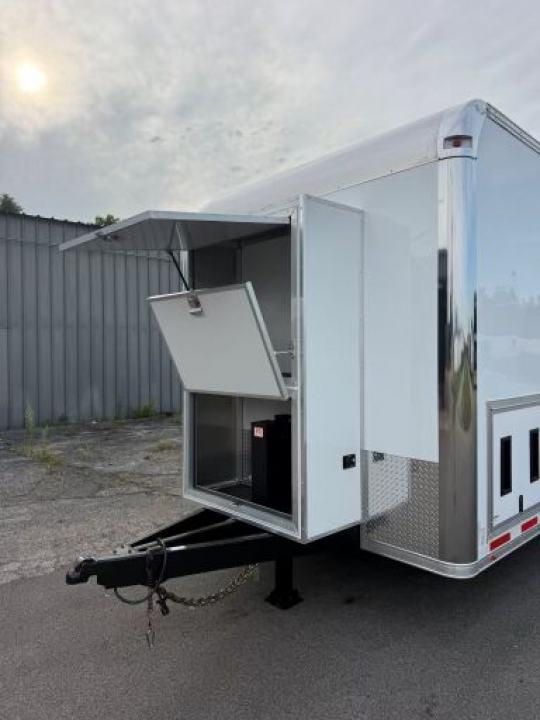 2027 Vintage 34' Tag Race Trailer photo 5