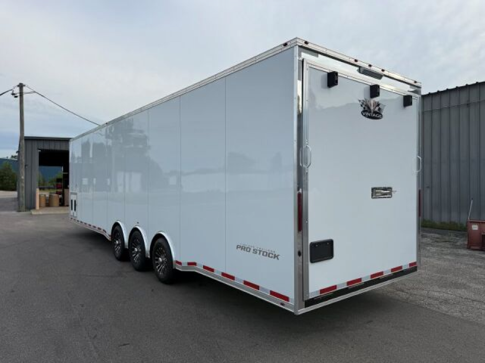 2027 Vintage 34' Tag Race Trailer photo 9