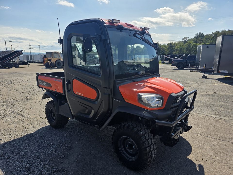 Used 2025 Kubota RTV-CAB Side by Side (Utility)