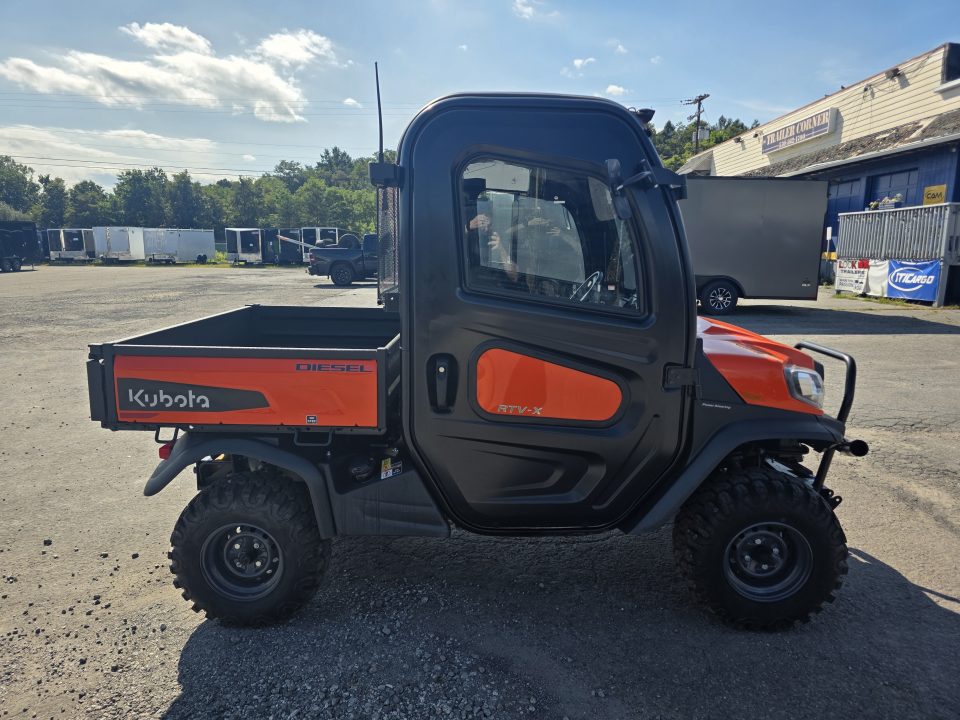 Used 2025 Kubota RTV-CAB Side by Side (Utility)