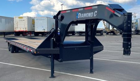 New Diamond C 40' FMAX 216 Gooseneck Flatbed Trailer: ABS Brakes, 40k GVWR, Hydraulic Dove & Jack