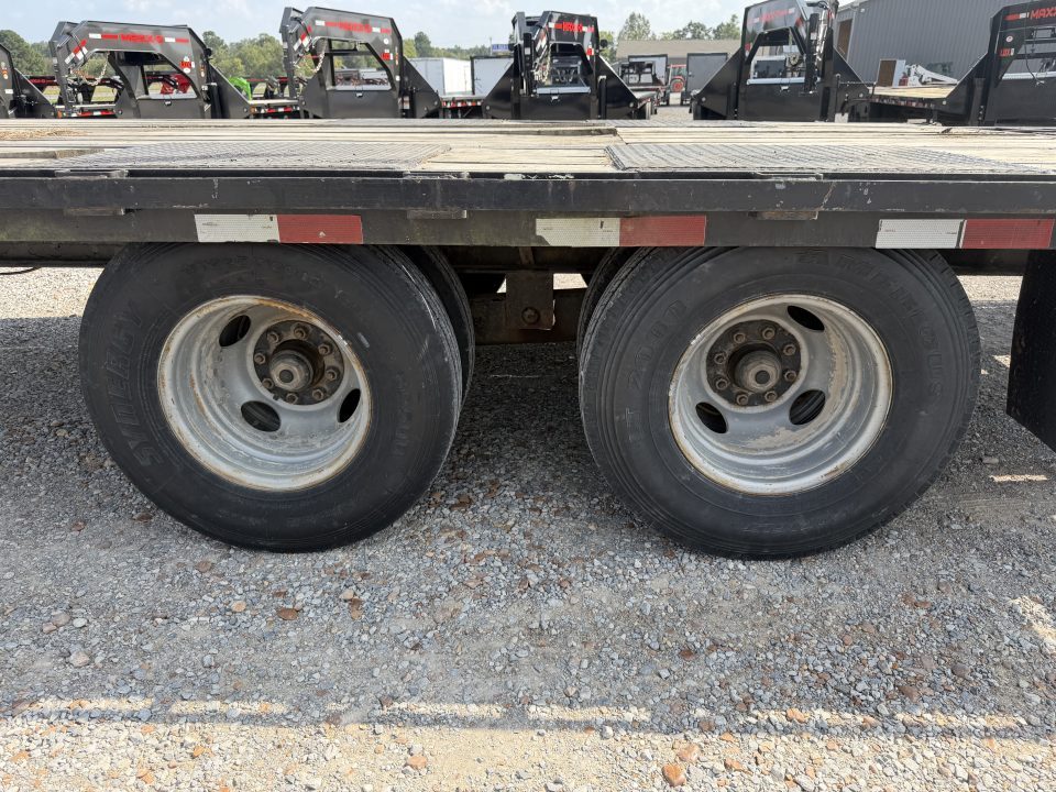 Used 2012 Elite 102"X30' 22.5K GVWR Gooseneck Flatbed Trailer