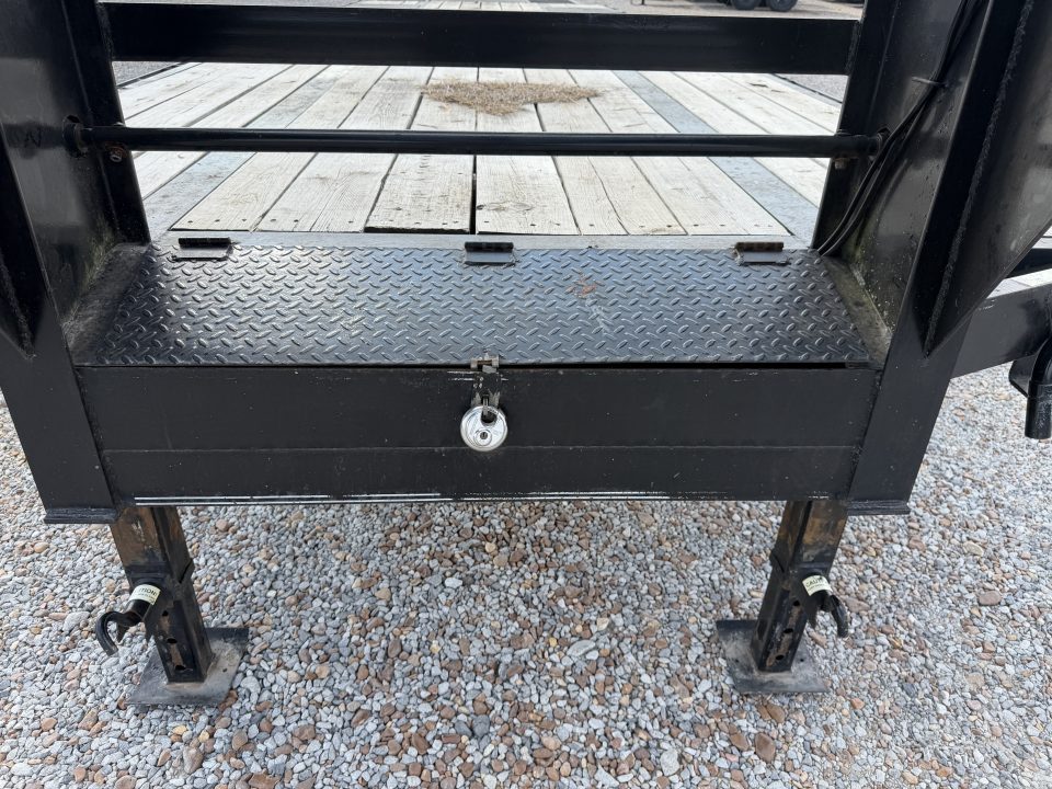 Used 2012 Elite 102"X30' 22.5K GVWR Gooseneck Flatbed Trailer