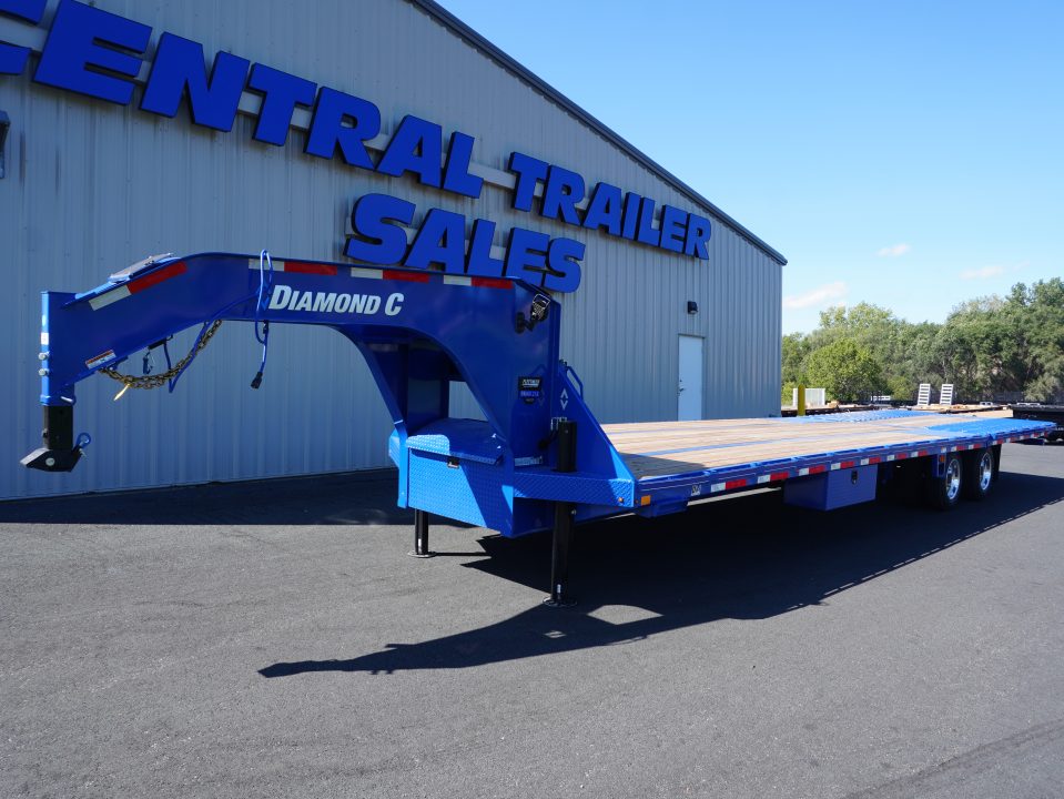 New 2027 Diamond C Trailers Fmax212 35' Gooseneck Deckover Trailer