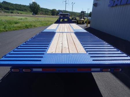 New 2027 Diamond C Trailers Fmax212 35' Gooseneck Deckover Trailer