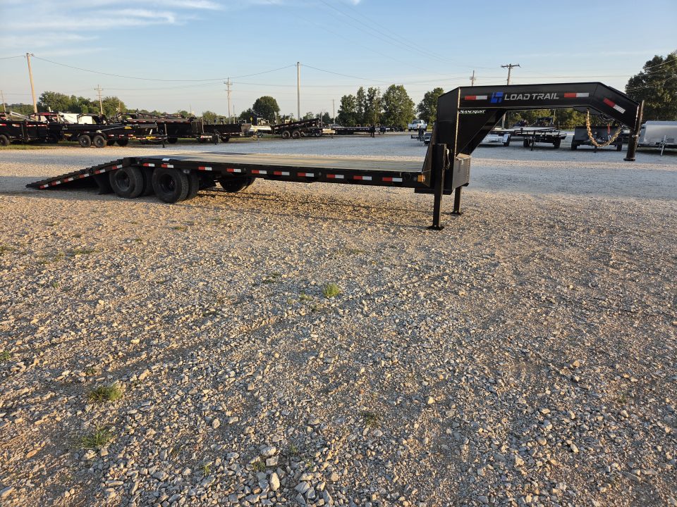 New 2027 Load Trail 102X32 TANDEM LO-PRO GOOSENECK W/12' CLETED HYDROTAIL HYDROJACKS & 10K AXLES
