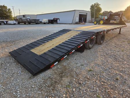 New 2027 Load Trail 102X32 TANDEM LO-PRO GOOSENECK W/12' CLETED HYDROTAIL HYDROJACKS & 10K AXLES