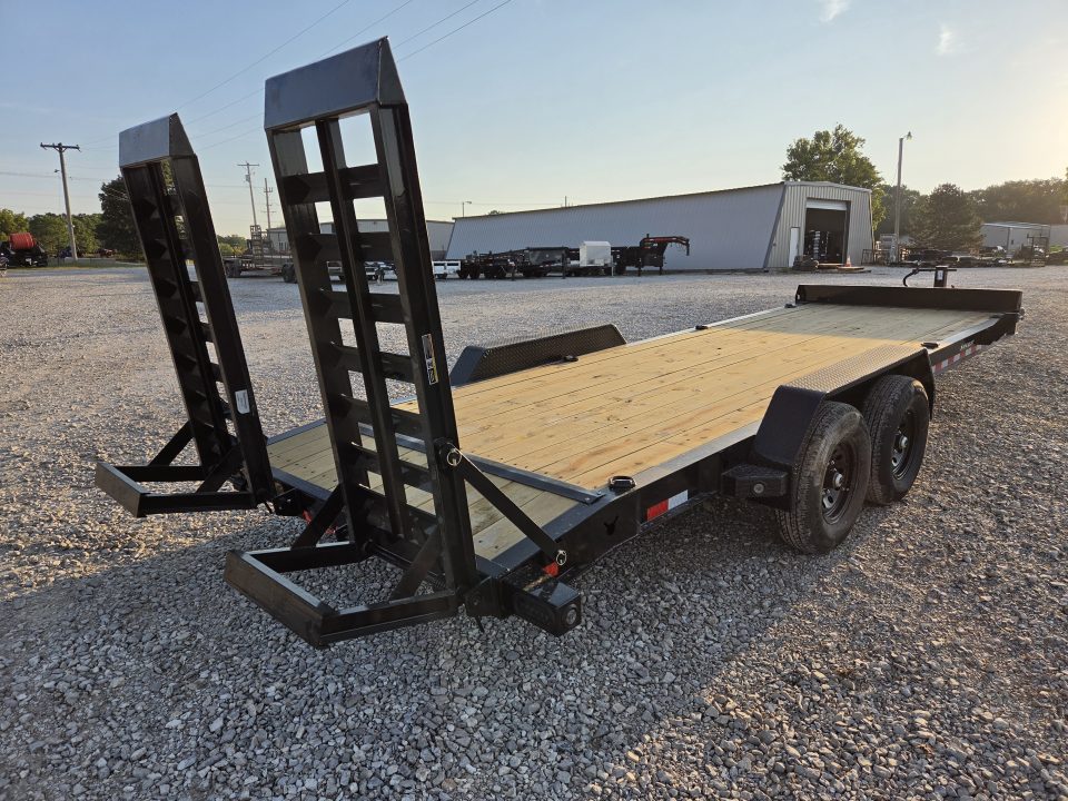 New 2027 Load Trail 83X22 TANDEM 14K EQUIPMENT HAULER W/WIDE STANDUPS