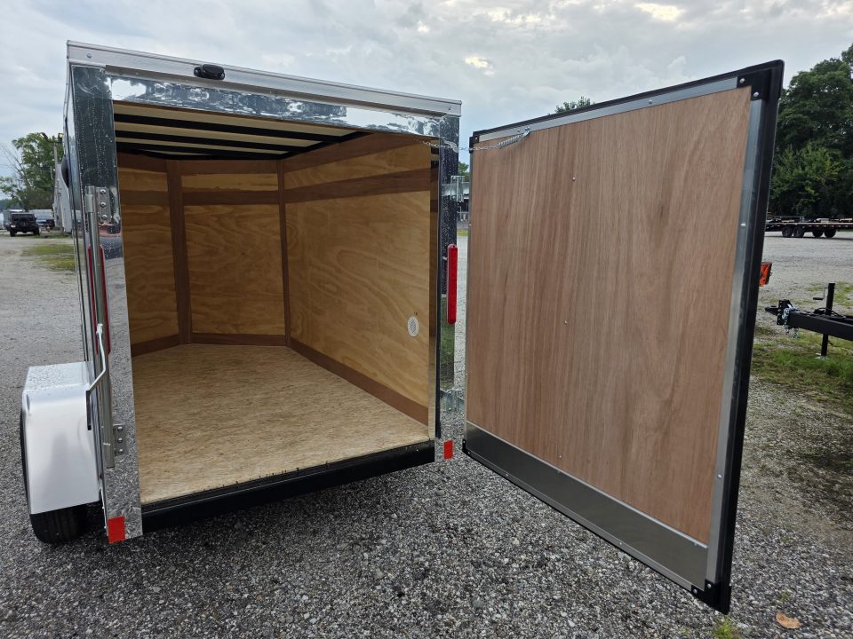New 2027 Cross Trailers 5X8 screwless CARGO ENCLOSED TRAILER 5 X 8 Cargo / Enclosed Trailer