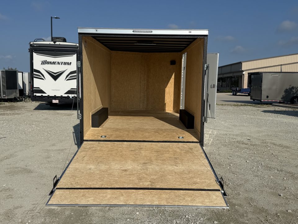 2027 Covered Wagon photo 5