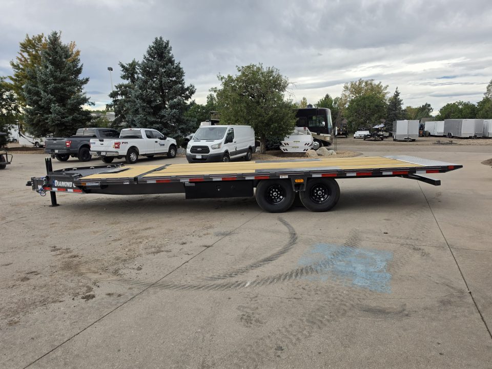 New 2027 Diamond C Trailers DET207 24X102 Flatbed Trailer