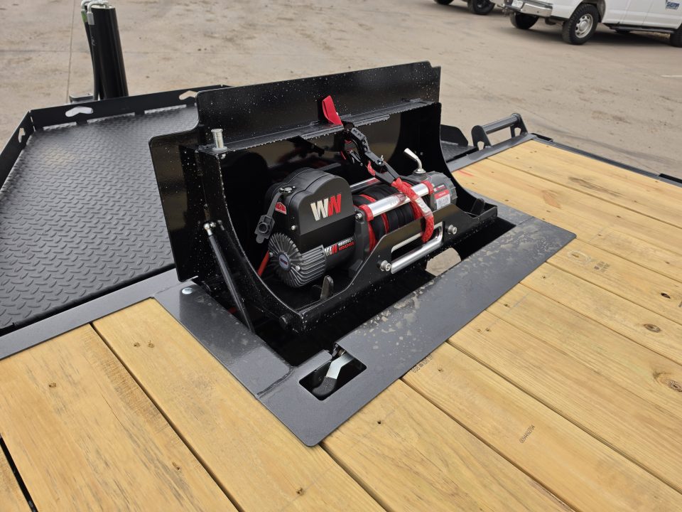 New 2027 Diamond C Trailers DET207 24X102 Flatbed Trailer