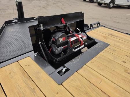 New 2027 Diamond C Trailers DET207 24X102 Flatbed Trailer