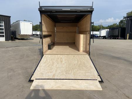 New United Trailers UXT-8.5X20 Contractor