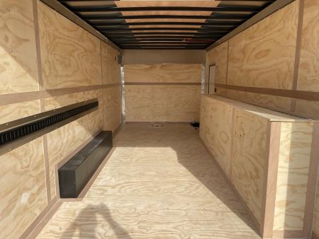 New United Trailers UXT-8.5X20 Contractor