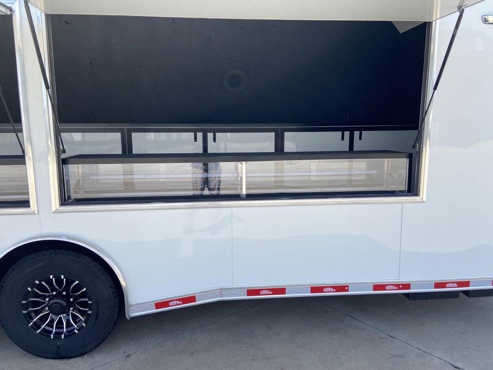 New United Trailers USH-8.5X24 Vending Trailer