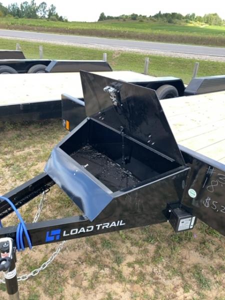 New 2027 Load Trail 83"X18' 7 K Car Hauler