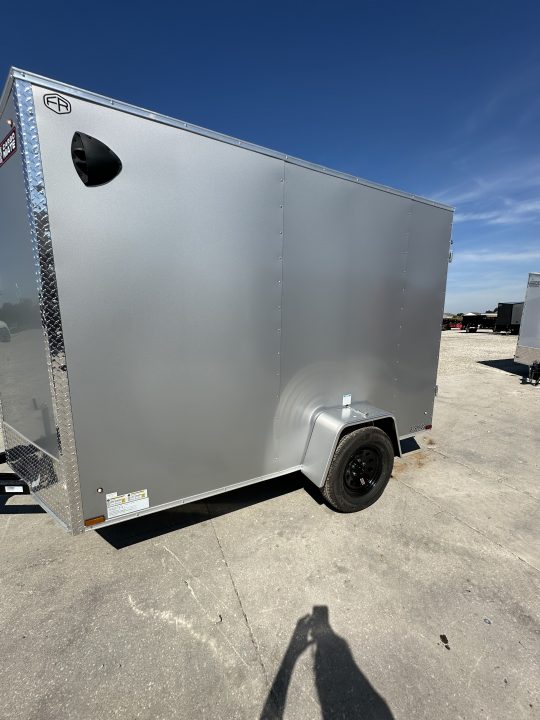 2027 6×10 Enclosed Cargo Trailer photo 7