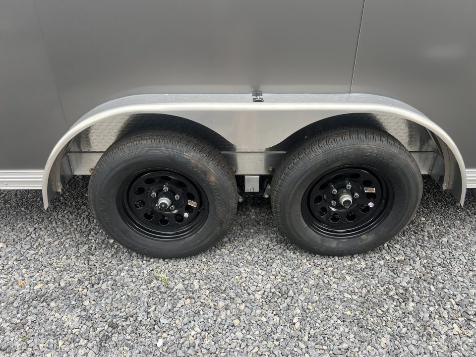 2027 E-Z Hauler photo 4