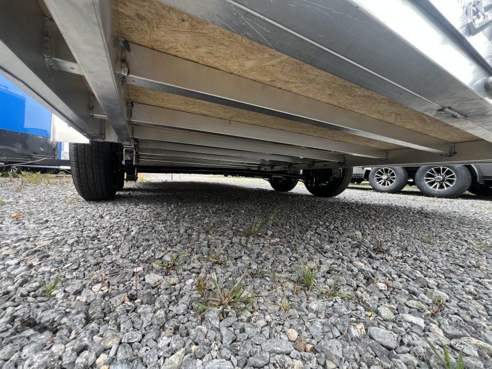 2027 E-Z Hauler photo 7