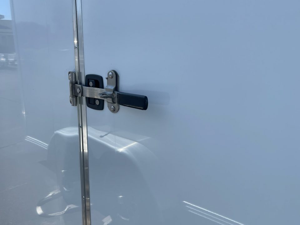 2027 E-Z Hauler photo 6