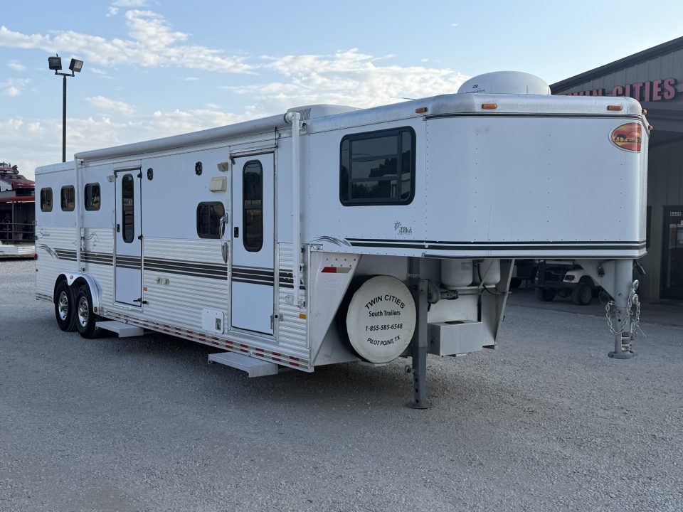 Used 2000 Sundowner 3 Horse Gooseneck Midtack 12'5" Living Quarters With Generator Horse Trailer