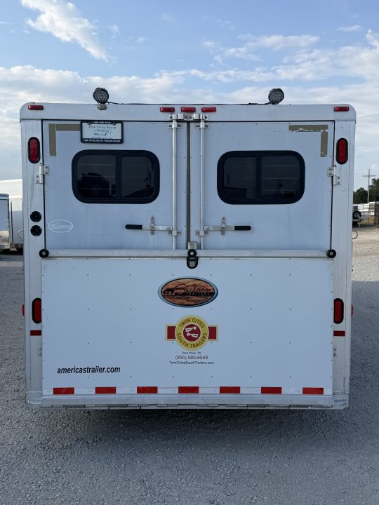 Used 2000 Sundowner 3 Horse Gooseneck Midtack 12'5" Living Quarters With Generator Horse Trailer