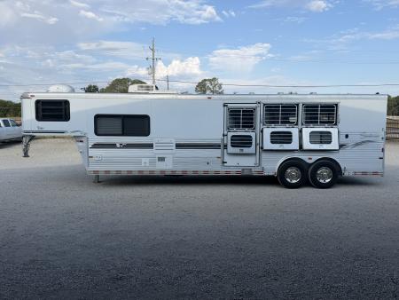 Used 2000 Sundowner 3 Horse Gooseneck Midtack 12'5" Living Quarters With Generator Horse Trailer