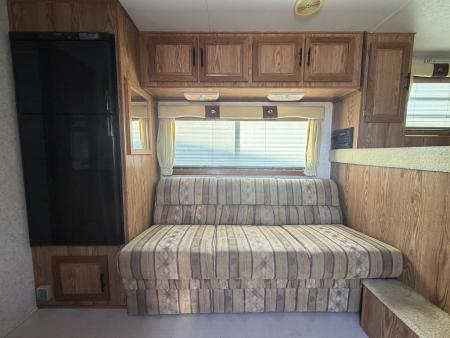 Used 2000 Sundowner 3 Horse Gooseneck Midtack 12'5" Living Quarters With Generator Horse Trailer