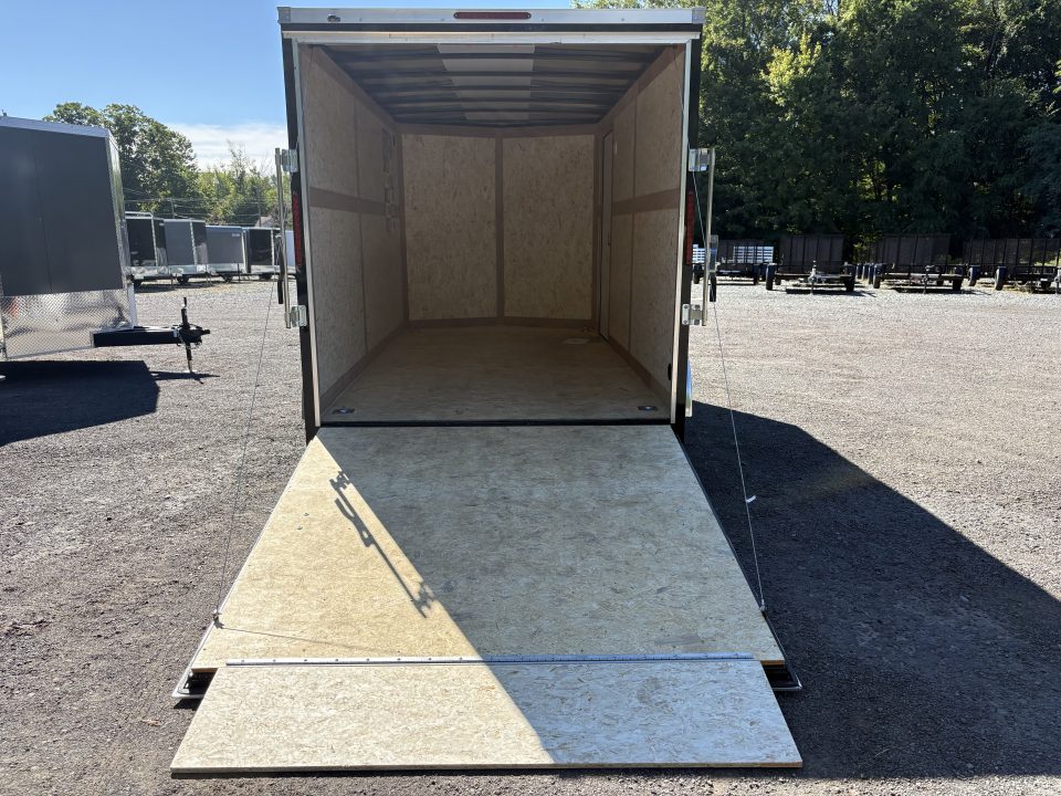 2027 Haulmark photo 5