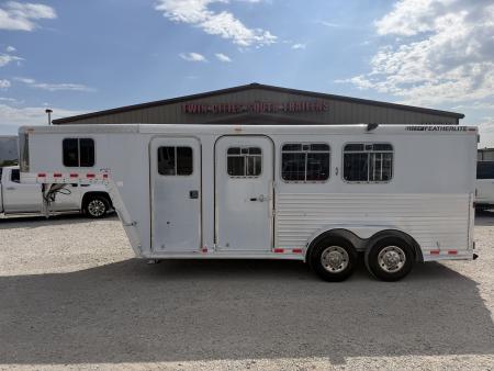 Used 2002 Featherlite 3 Horse Gooseneck Horse Trailer