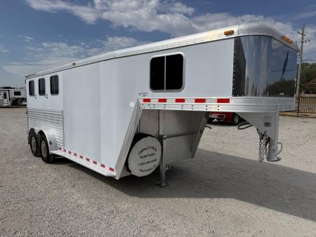 Used 2002 Featherlite 3 Horse Gooseneck Horse Trailer