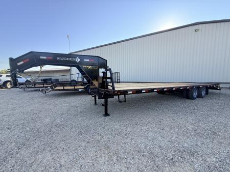 New 2027 Diamond T 102 in x 30 ft Dual Tandem Flatbed Trailer