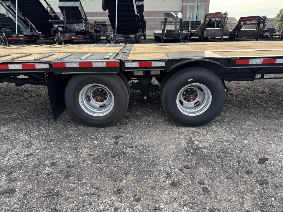 New 2027 Behnke FB8X32GNHBT-24EH Flatbed Trailer