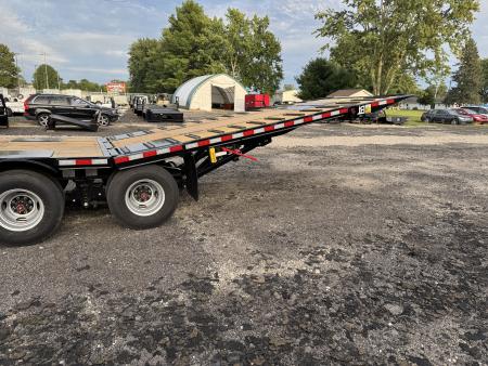 New 2027 Behnke FB8X32GNHBT-24EH Flatbed Trailer