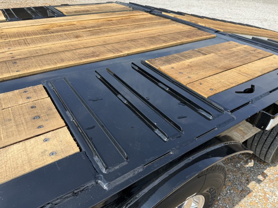 New 2026 Behnke 30 Ton Hyd Tail Step Deck Trailer | 102" x 46'
