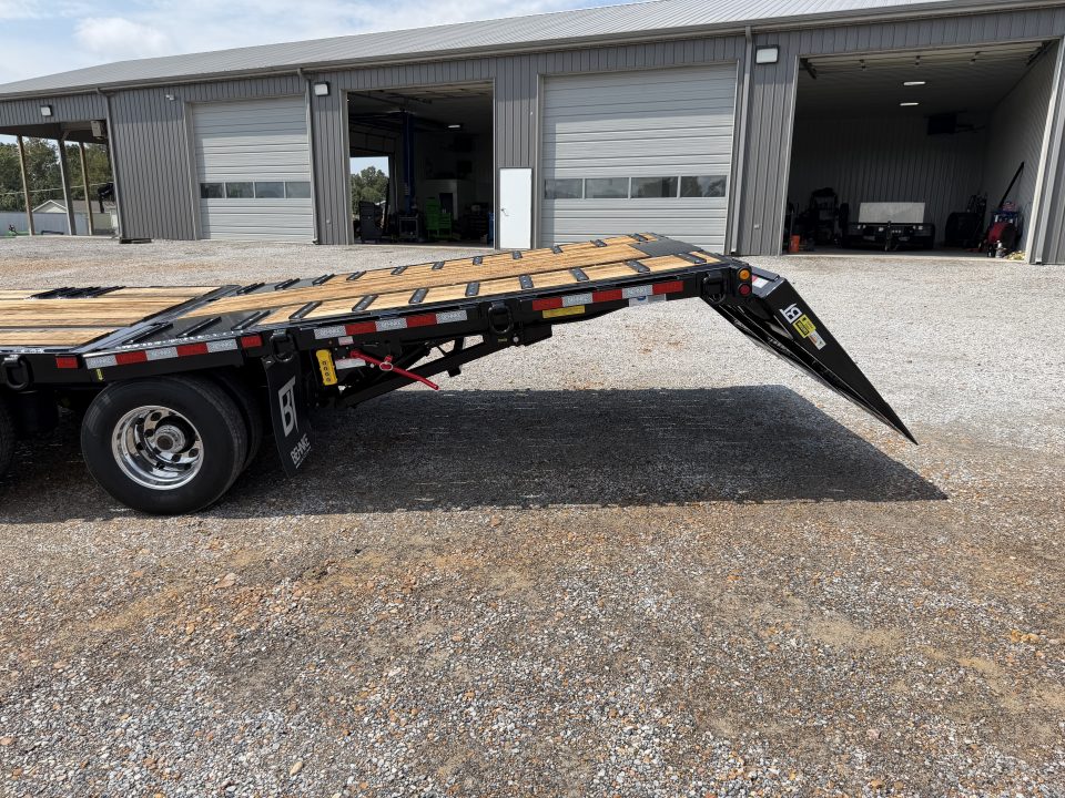 New 2026 Behnke 30 Ton Hyd Tail Step Deck Trailer | 102" x 46'