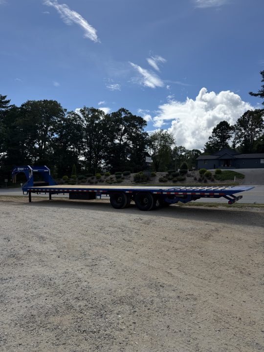 New 2027 Iron Bull FHG0236122 LEGENDARY RESERVE RUSTY WRIGHT EDITION Hydraulic Dovetail Deck over Trailer/ 12 ton / Hydraulic Jacks / Wireless Remote / Solar Panel Charger