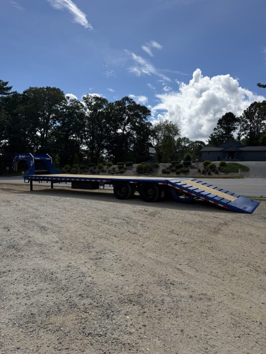 New 2027 Iron Bull FHG0236122 LEGENDARY RESERVE RUSTY WRIGHT EDITION Hydraulic Dovetail Deck over Trailer/ 12 ton / Hydraulic Jacks / Wireless Remote / Solar Panel Charger