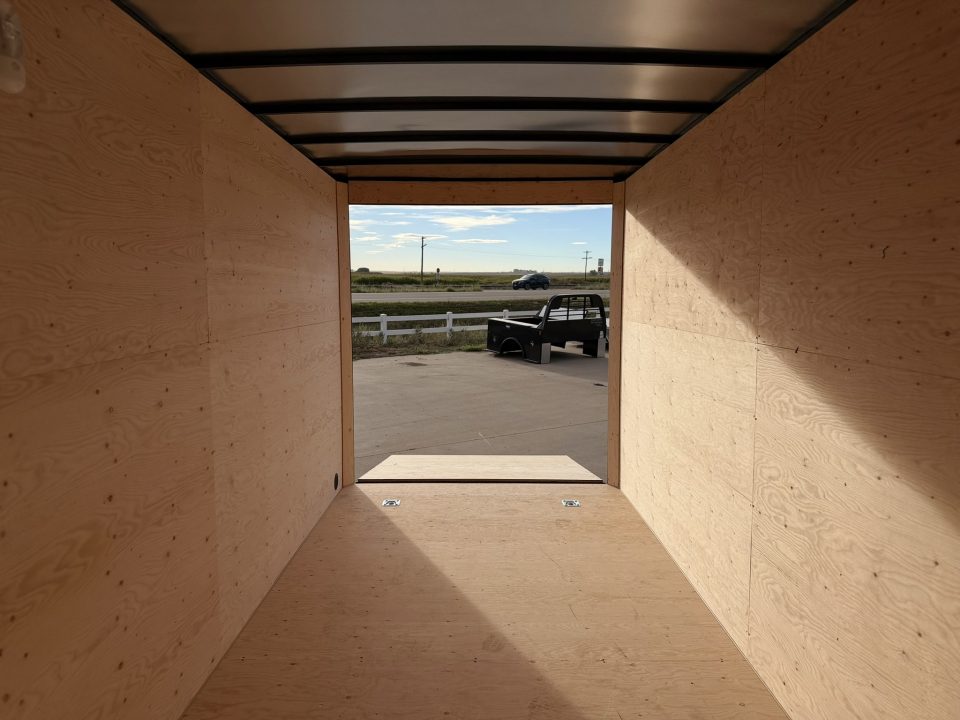 New 2027 Royal Cargo Trailers 7-16-1.5V Enclosed 7K GVWR