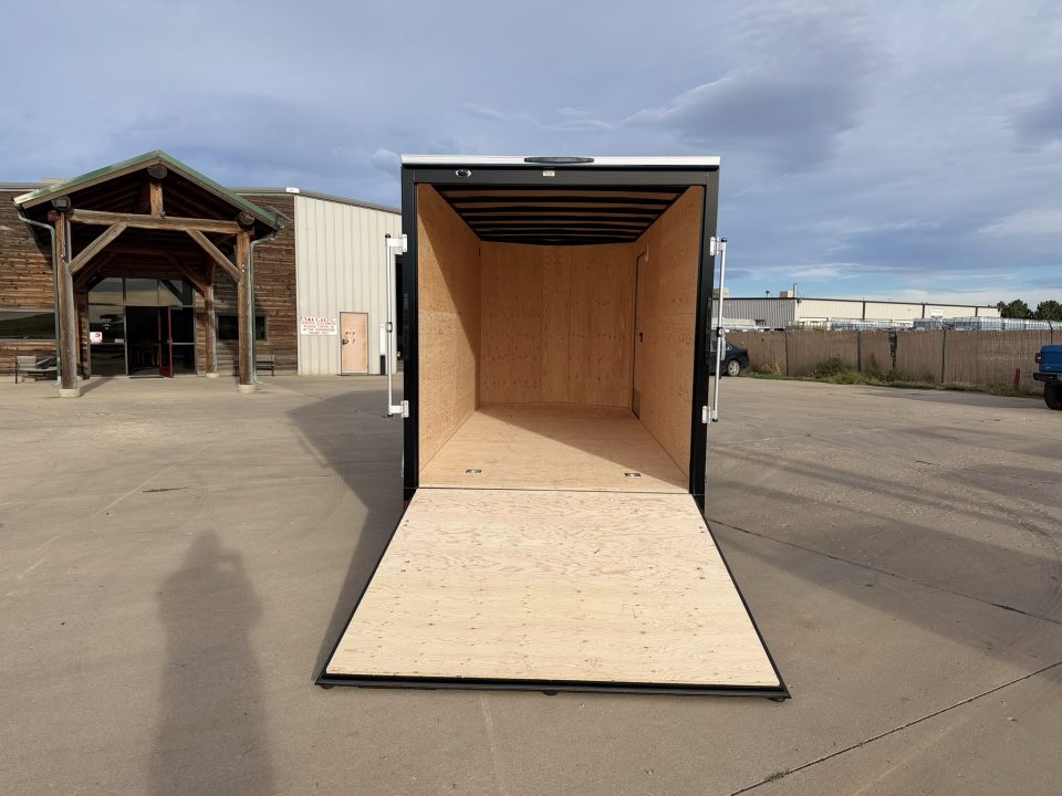 New 2027 Royal Cargo Trailers 7-16-1.5V Enclosed 7K GVWR