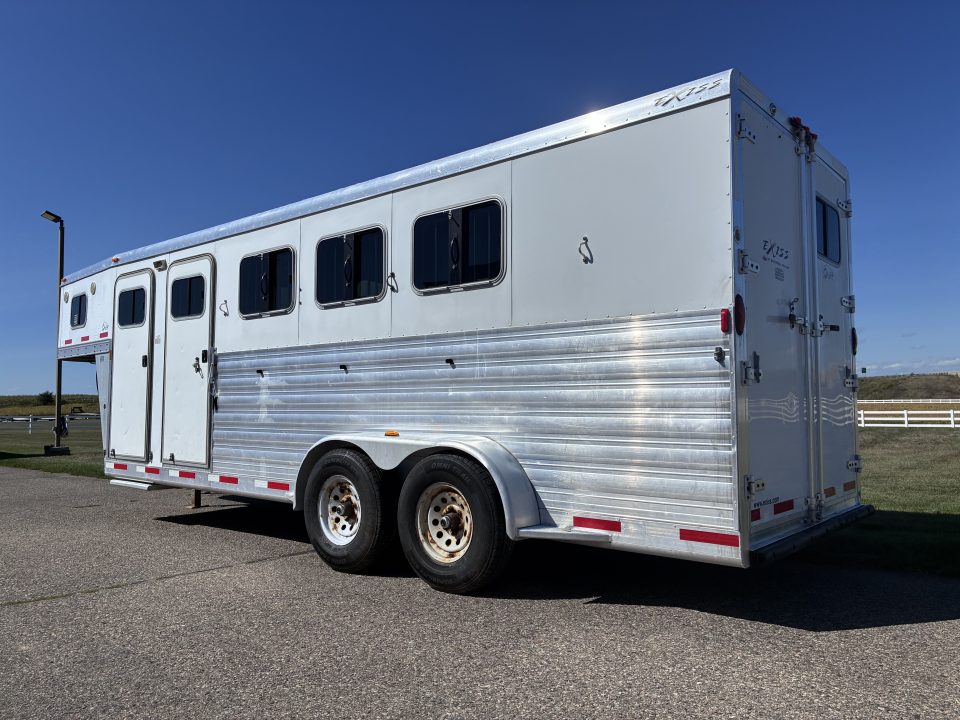 Used 2010 Exiss 4H GN Sport ES-400 Weekender Horse Trailer