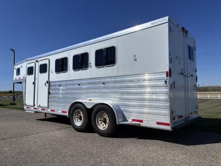 Used 2010 Exiss 4H GN Sport ES-400 Weekender Horse Trailer