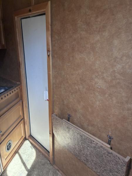 Used 2010 Exiss 4H GN Sport ES-400 Weekender Horse Trailer