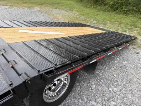 New 2027 Diamond C FMAX210 GOOSENECK TRAILER **ABS BRAKES** HYDRO JACK & DOVE ALUMINUM OUTER RIMS 14 PLY TIRES