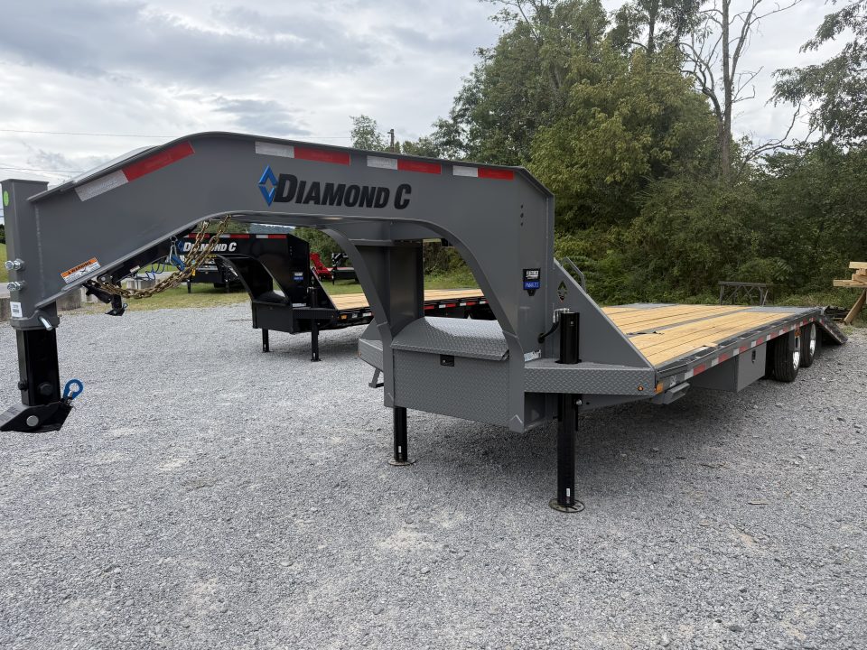 New 2027 Diamond C FMAX 212 GOOSENECK TRAILER HYDRO JACKS & DOVE ALUMINUM OUTER RIMS ** ABS BRAKES**