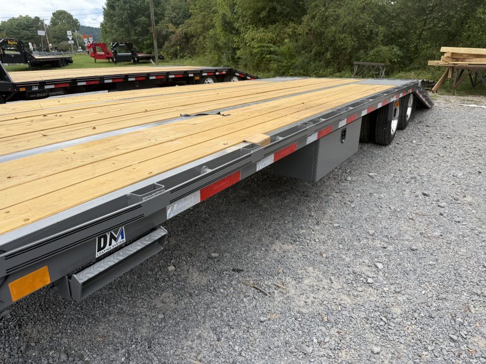 New 2027 Diamond C FMAX 212 GOOSENECK TRAILER HYDRO JACKS & DOVE ALUMINUM OUTER RIMS ** ABS BRAKES**