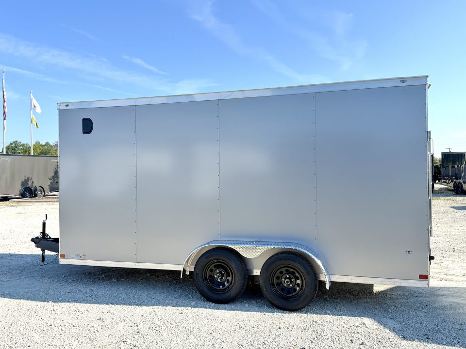 2027 Covered Wagon photo 2