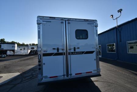 New 2027 Lakota Legacy 8315SR Horse Trailer